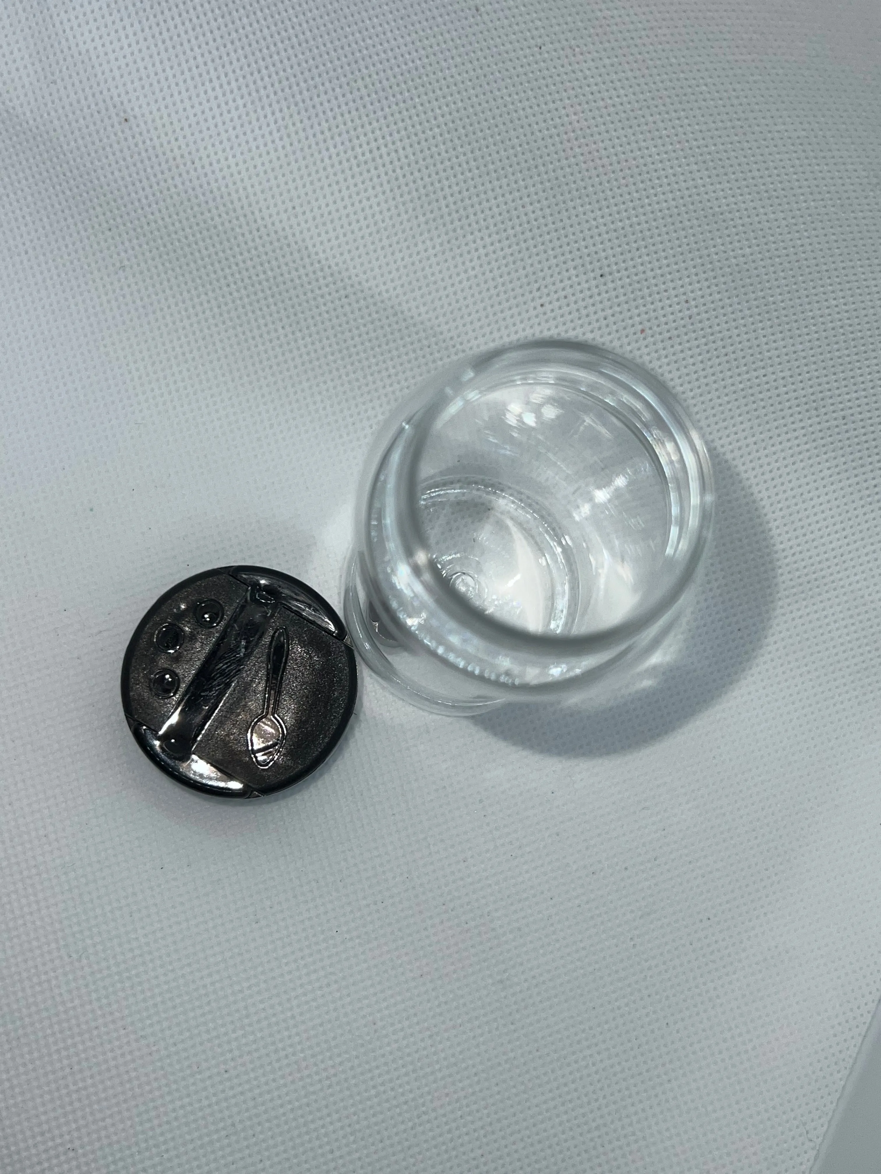 3.5 oz Glitter shaker bottle