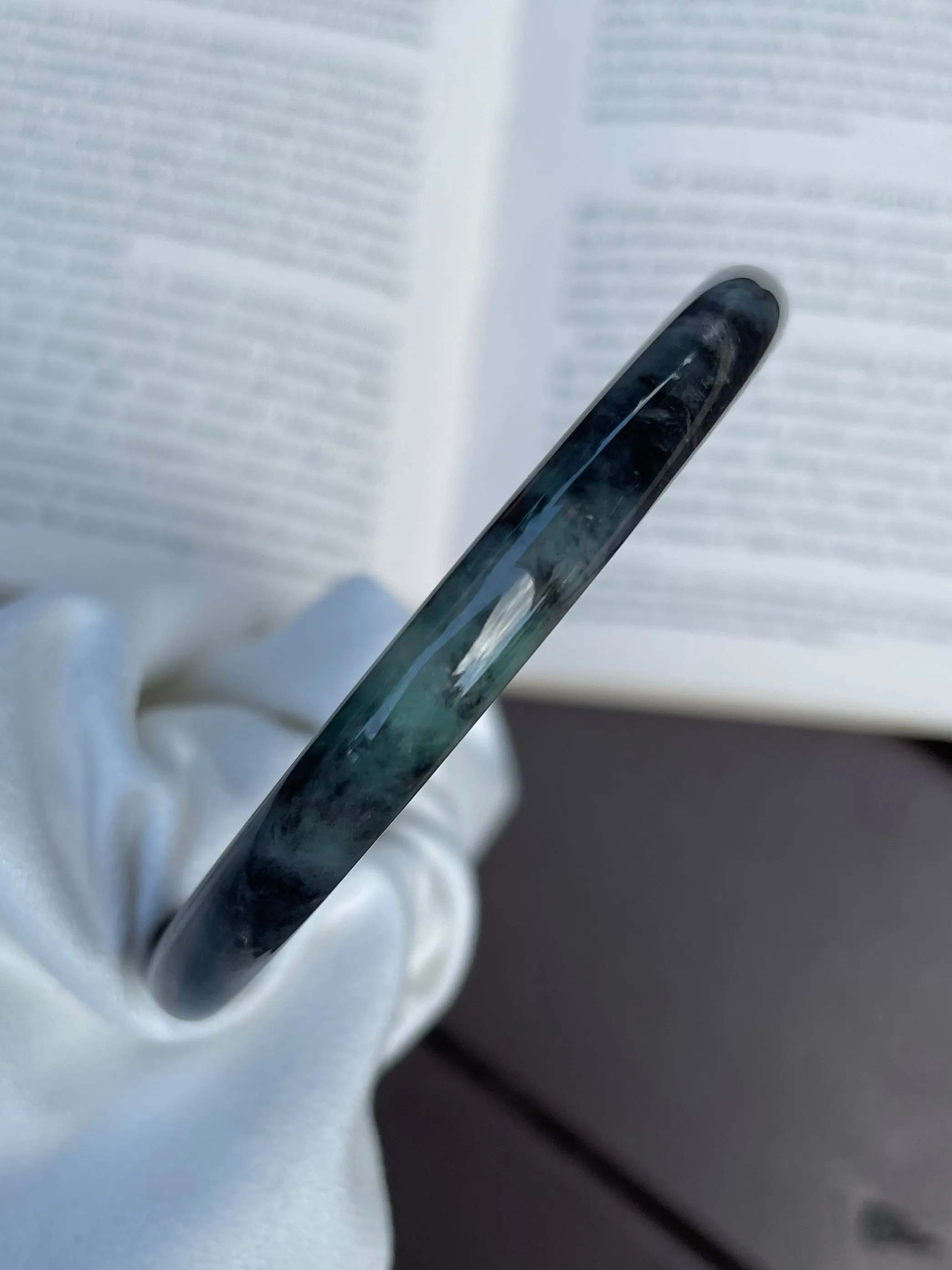 Black Jadeite Bangle | 58mm (NJBA007)