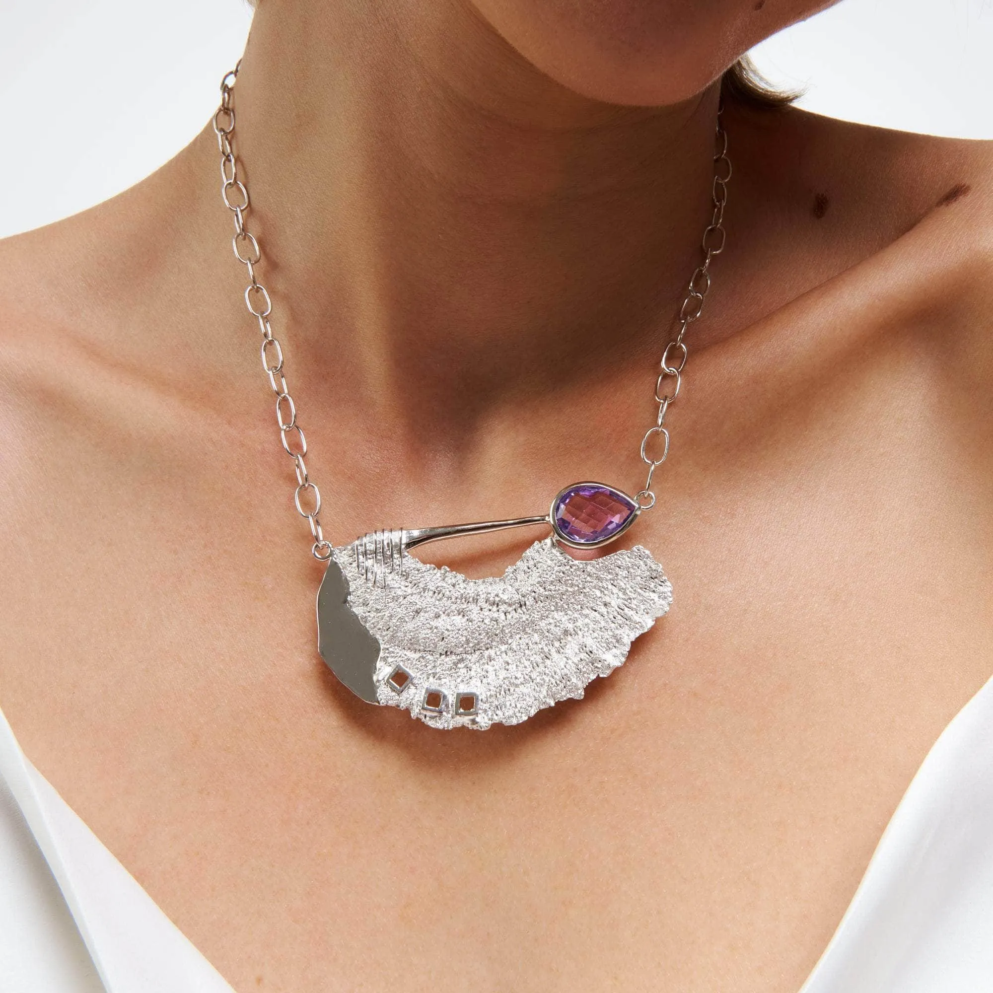 Frais Amethyst Necklace