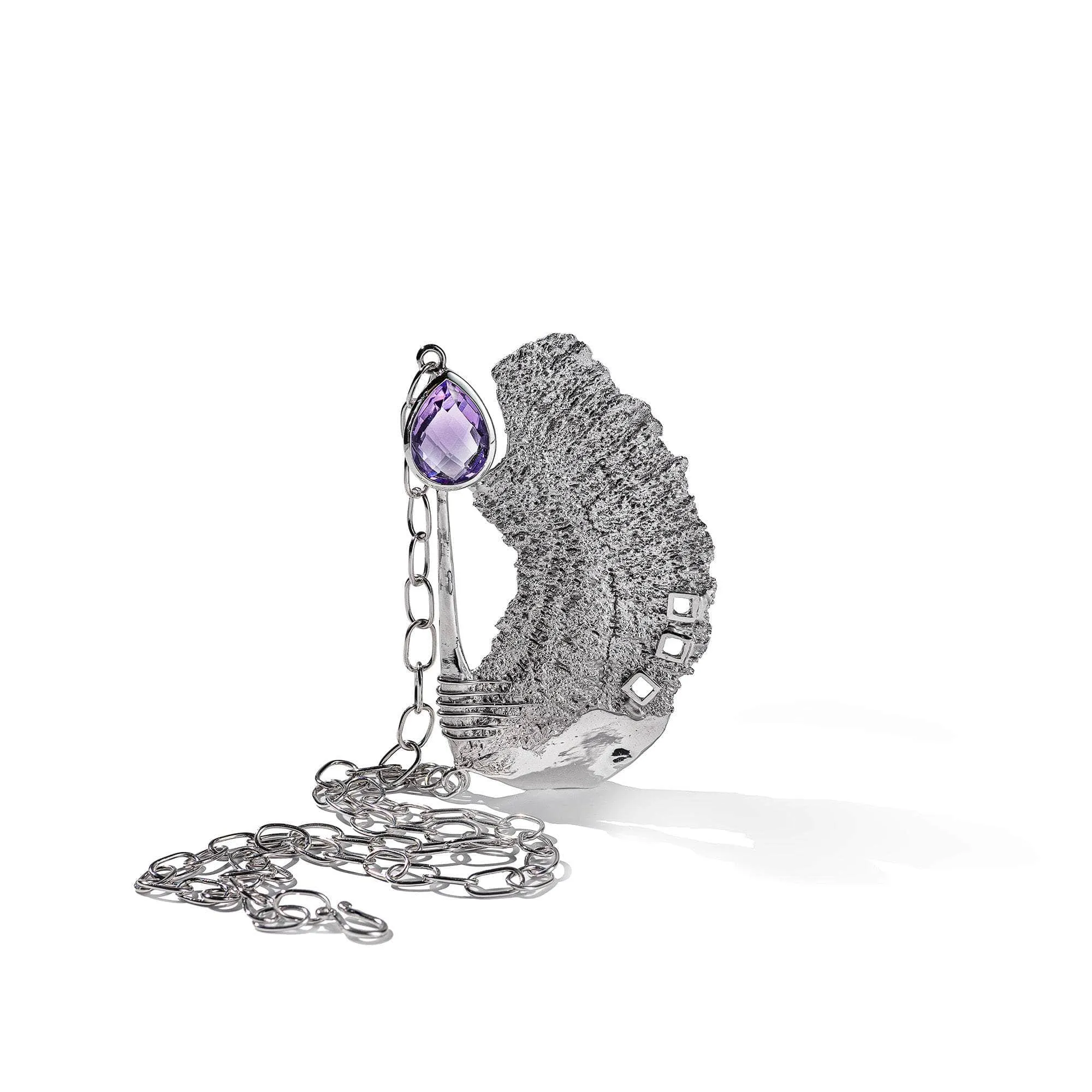 Frais Amethyst Necklace