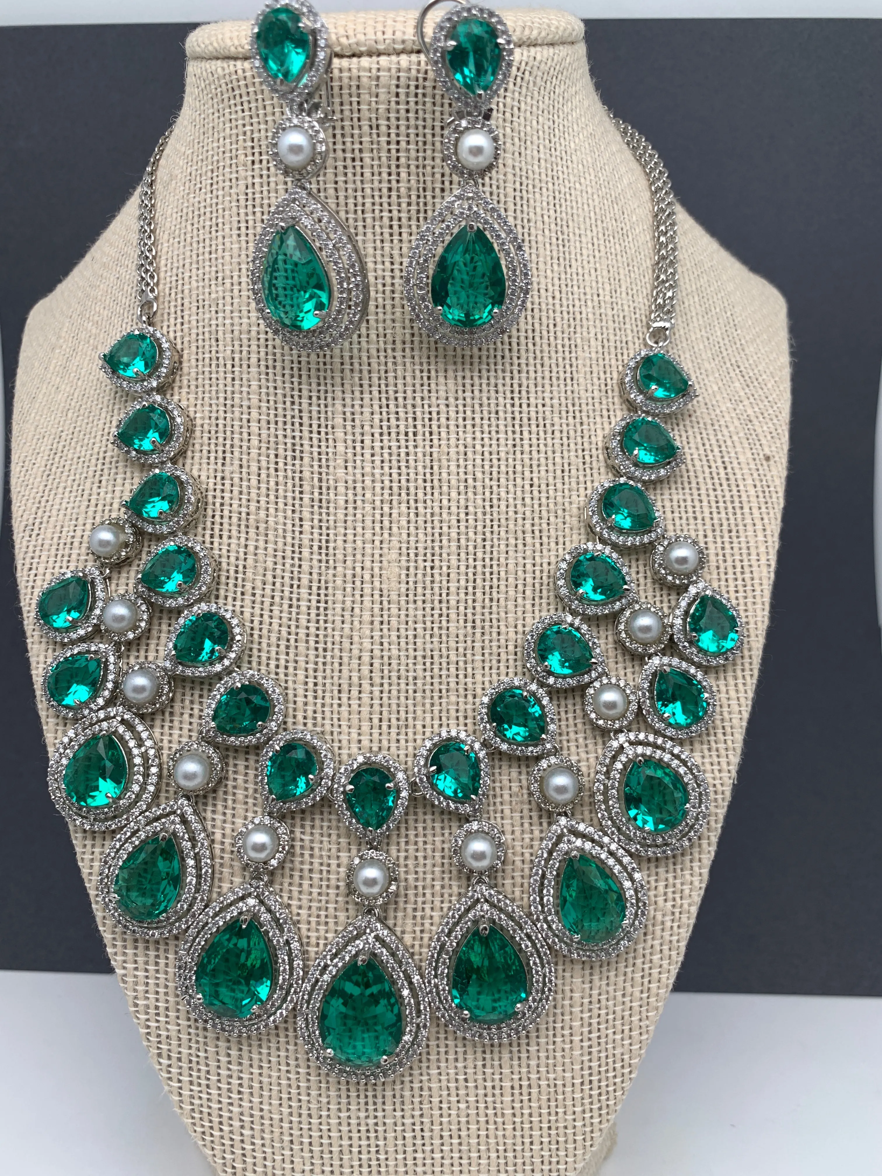 Green Doublet Stone Silver Finish Short Necklace
