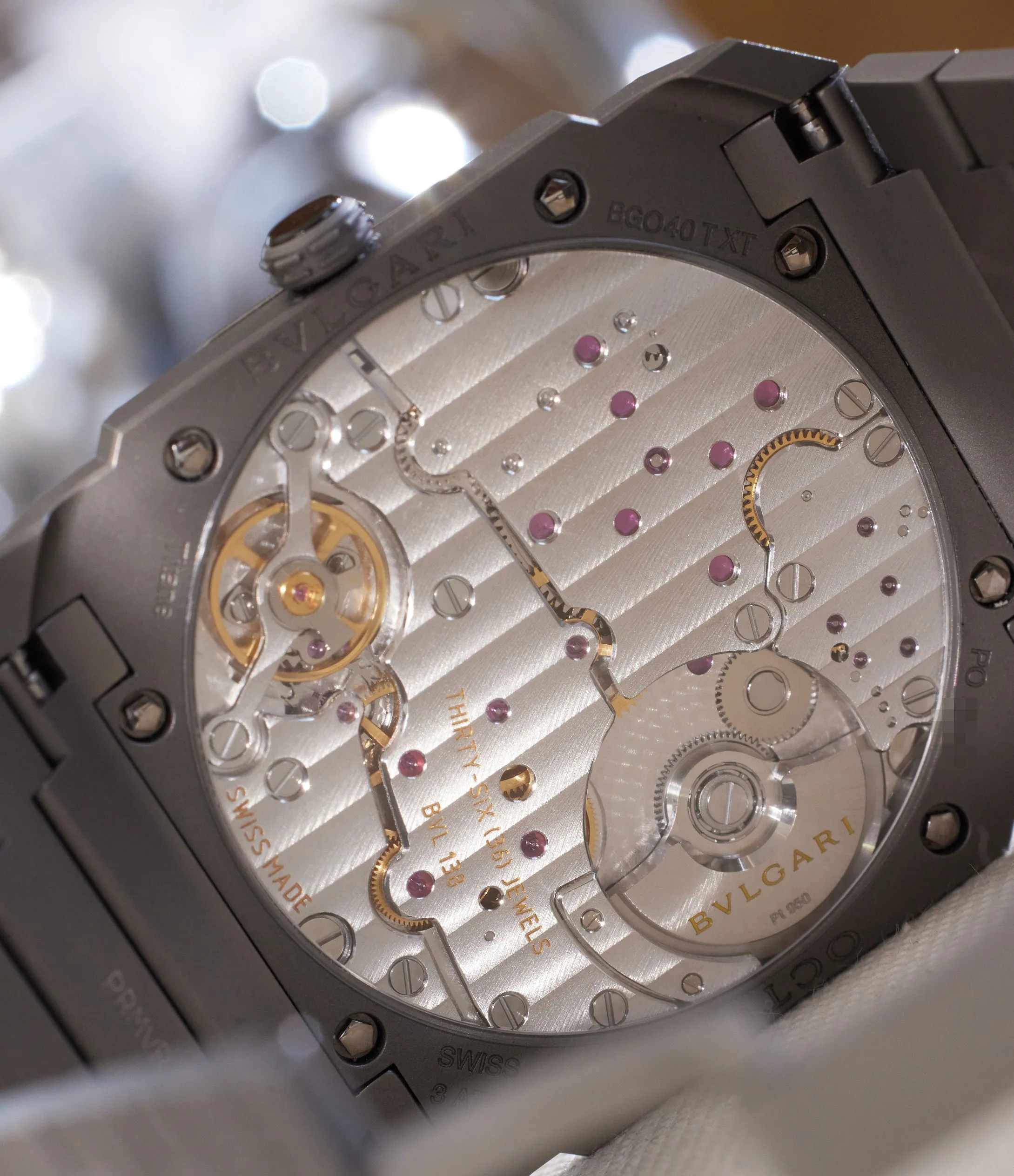 Octo Finissimo | Arabic Numerals | Titanium