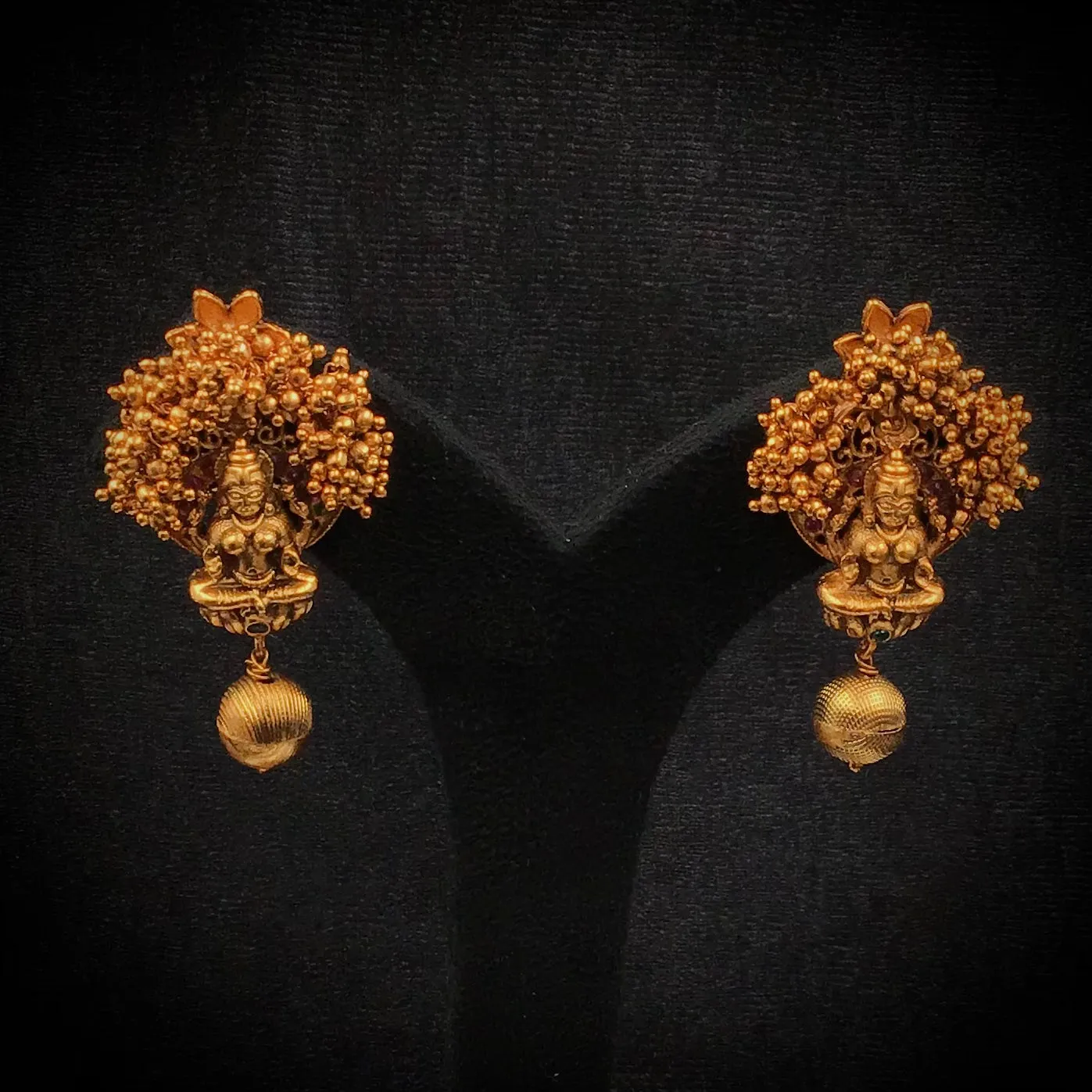 Round Neck Temple Necklace Set 8407-100