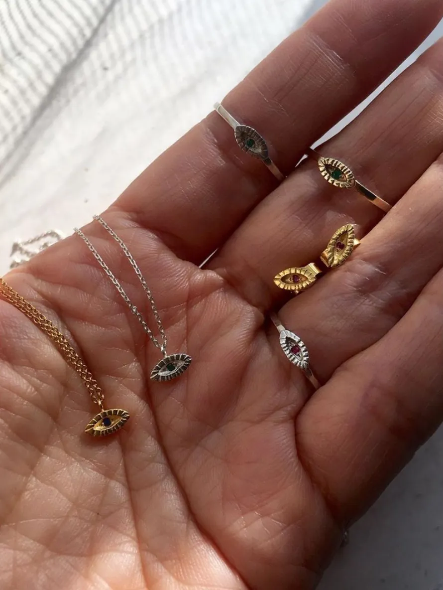 Tiny Eye Necklace Silver